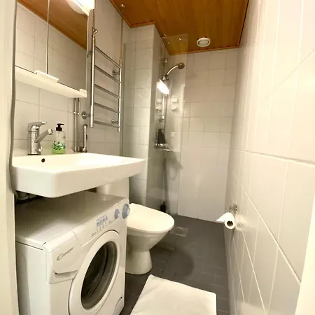 Jade's Suite, Center